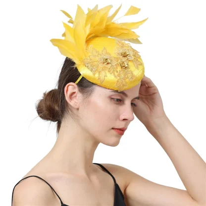 Stylish Bridal Fascinator Hat - Image 3