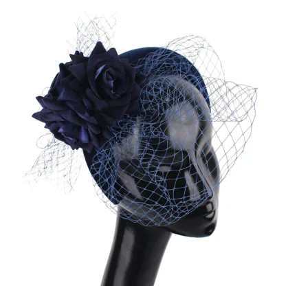 Fashionable Princess Fascinator - Image 3